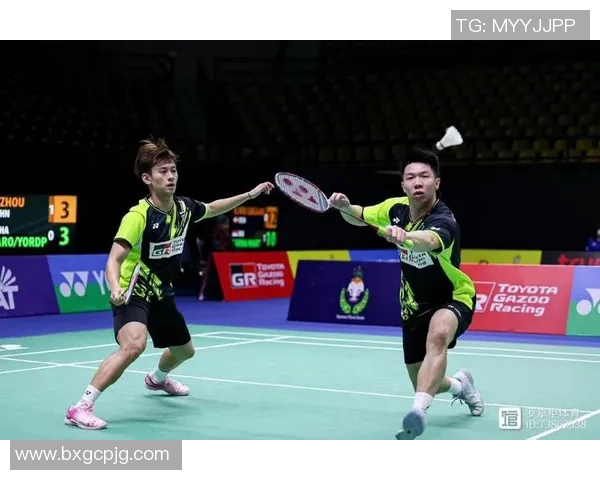 深圳羽毛球队的盯防战术解析与实战应用探讨