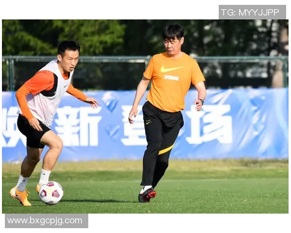 武汉排球队的节奏革新探索与实践:重塑竞技风格与团队协作新模式