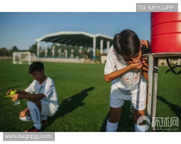 科学足球节奏训练方法探索提升球员表现的创新策略与实践 科学足球节奏训练方法探索提升球员表现的创新策略与实践